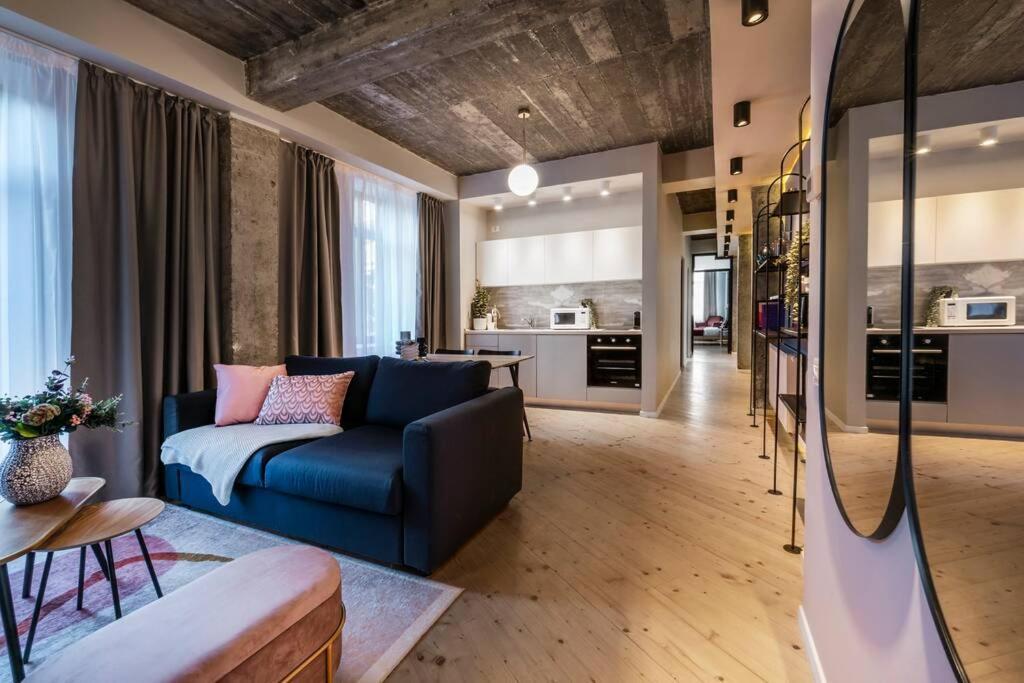 شقة Marvellous Design 2Br Old Town بوخارست المظهر الخارجي الصورة